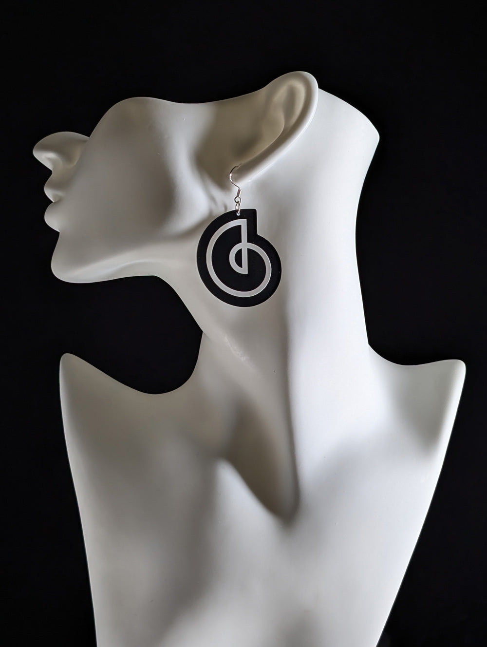 "Nautilus" | Black Earrings